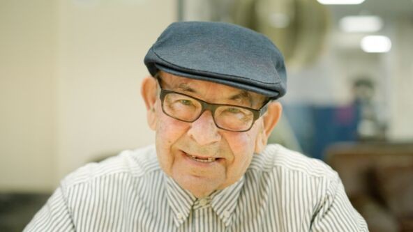 На Окинава луѓе над 90 години одат во дом за стари лица само за да имаат со кого да разговараат